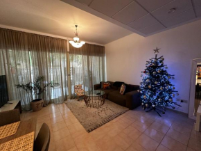 Peaceful home near beach & car